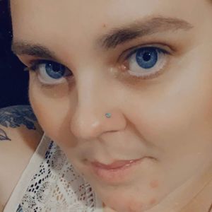 Meet your Posher, Leanne